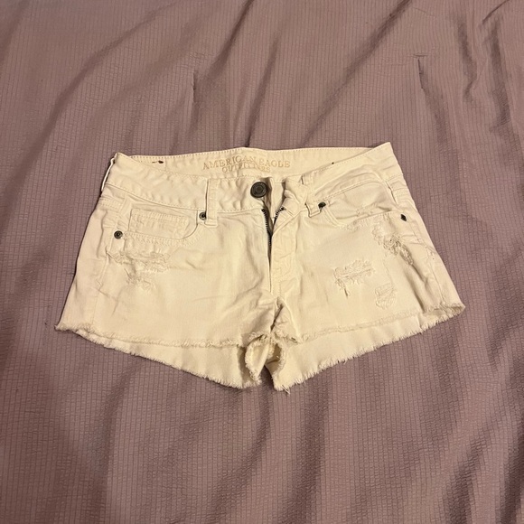 American Eagle Outfitters Stretch White Jean Shorts 2 - Picture 1 of 3